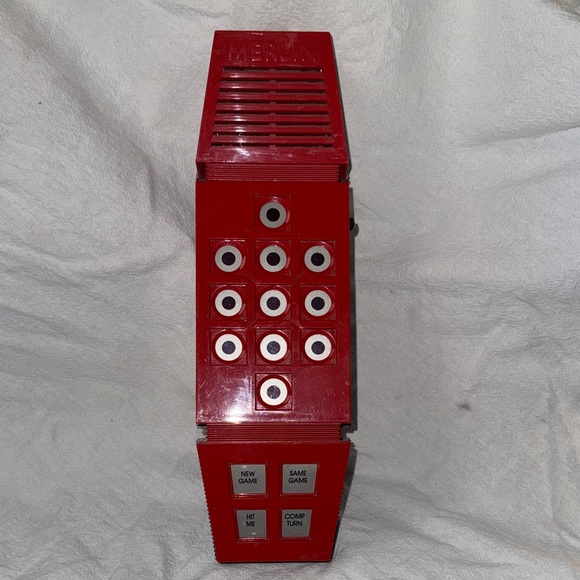 Red Merlin Handheld Console - Picture 1 of 13